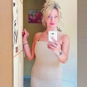  ,  Isabelle, 28