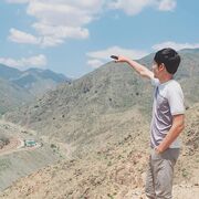  ,  Doniyor, 20