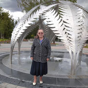  ,   Lilija, 77 ,     , c 
