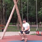  ,  Leo, 32