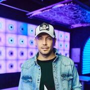  ,   Alexander, 40 ,   