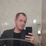  ,   Maxim, 33 ,   ,   , c 
