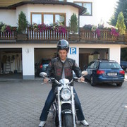 ,   Vadim, 52 ,   
