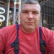  ,  Dejan, 42