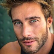  ,  Leon, 36
