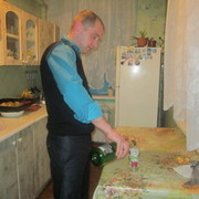  ,   Maks, 42 ,  