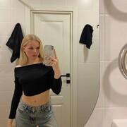  ,  Alisa, 28