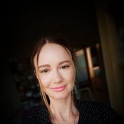  ,  Karin, 33