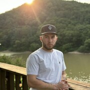  Wonju,  Aleksandr, 27