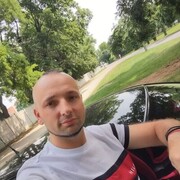  Mosonmagyarovar,   Yurii, 37 ,   ,   , c , 
