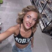  , 