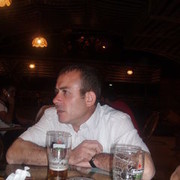  ,   Artur, 46 ,  