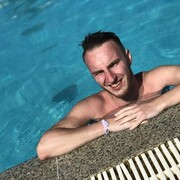  ,  Rik, 33