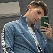  ,  Deni, 29