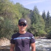  ,   Denis, 39 ,   ,   