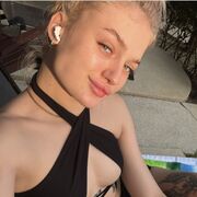  ,  Maria, 25