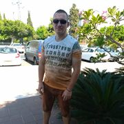  ,  Andrei R, 43
