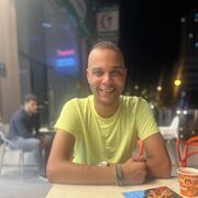  ,   Mohamed we, 32 ,   ,   