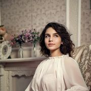  ,  Laura, 26