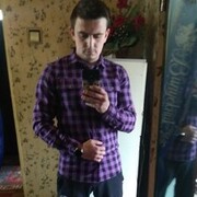  ,  Jon, 32