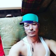  ,  Rinat, 31