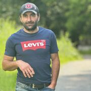  ,  Irakli, 40