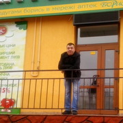  ,  Viktor, 41