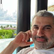  ,  Tom clark, 49