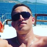  ,   Alex, 39 ,   