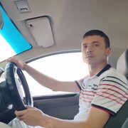  ,  Farxod, 36