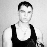  ,   Jaka, 33 ,   