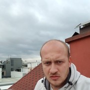  Midlum,  Vasil, 32