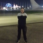  ,  Andrey, 40