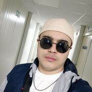  ,  Jony, 28