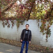  ,  Javlonbek, 42