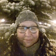  ,  Elena, 60
