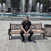  ,  Sam, 33