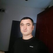  ,  Ali, 32