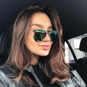  , 