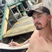 ,   Viktor, 37 ,   ,   