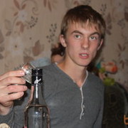 ,  Artem, 32