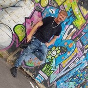  ,  Vova, 35