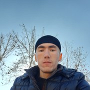  ,  Shoxruh, 28