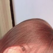  ,  Scarlett, 25