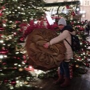  ,   Veronika, 43 ,   ,   