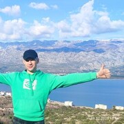  ,  Valentyn, 41