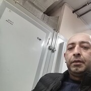  ,  Ali, 42