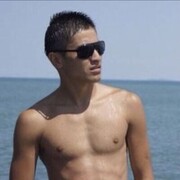  ,  Rino, 33