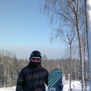  ,   Sergej, 37 ,   