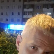  ,   Mikhail, 25 ,   ,   